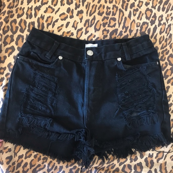 Brandy Melville Pants - High waisted shorts